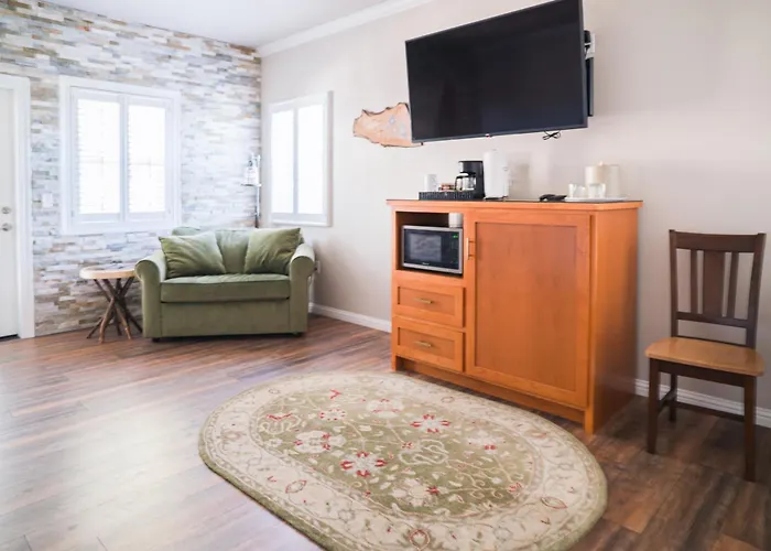 Grass Valley Courtyard Suites